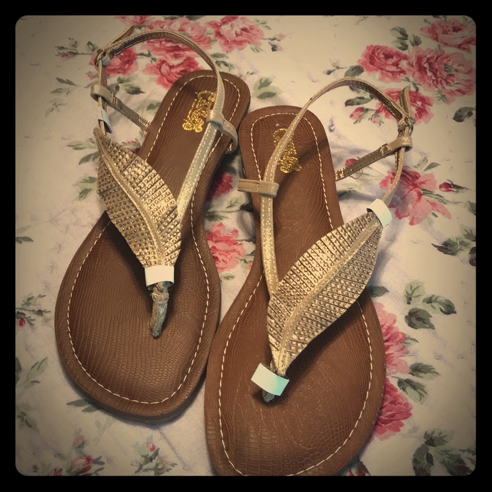 Carlos Santana Gold Jeweled Leaf Tandy Sandals